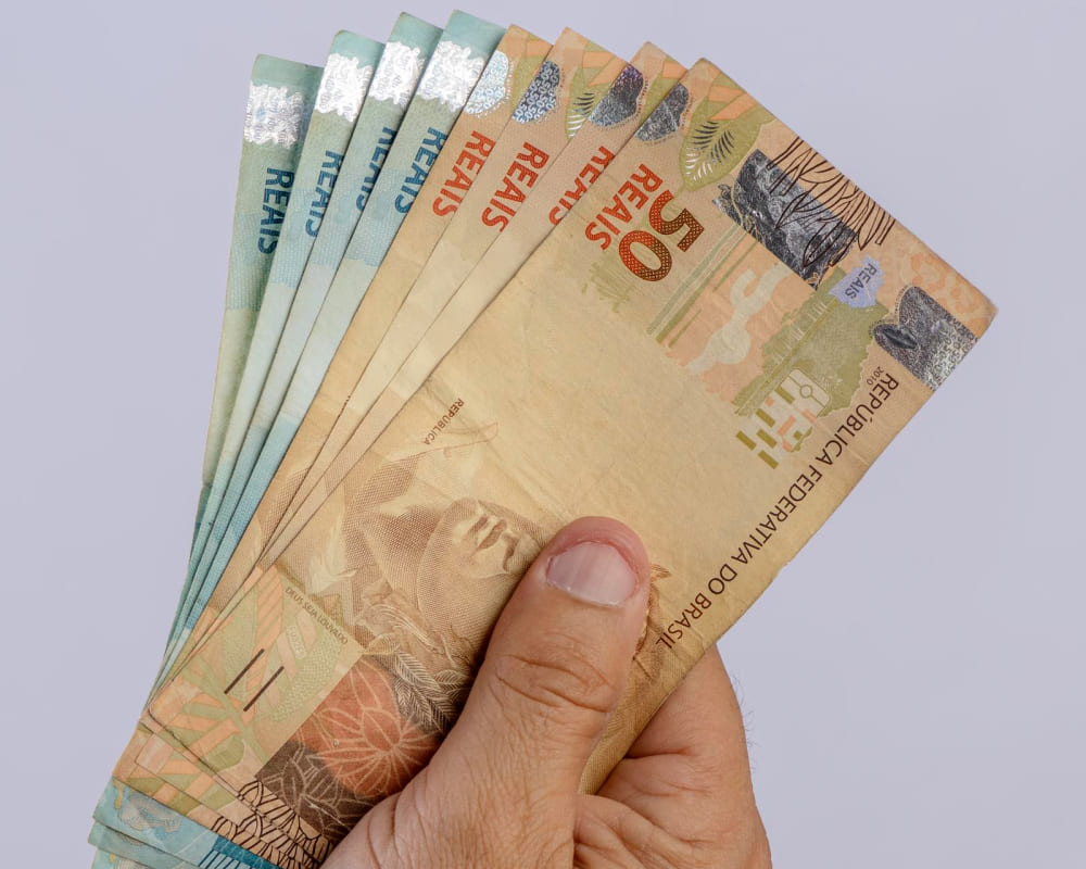 Reajuste do salário mínimo para R$ 1.518 em 2025
